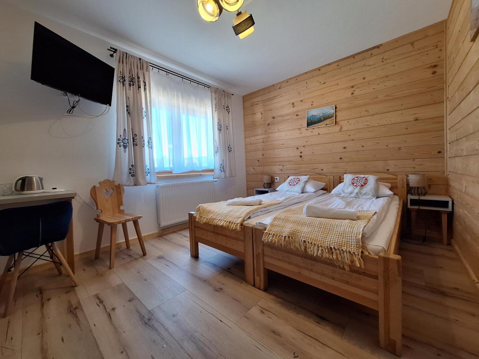 Pokoje Goscinne Wierzbowka Przy Termach Witów Exteriör bild