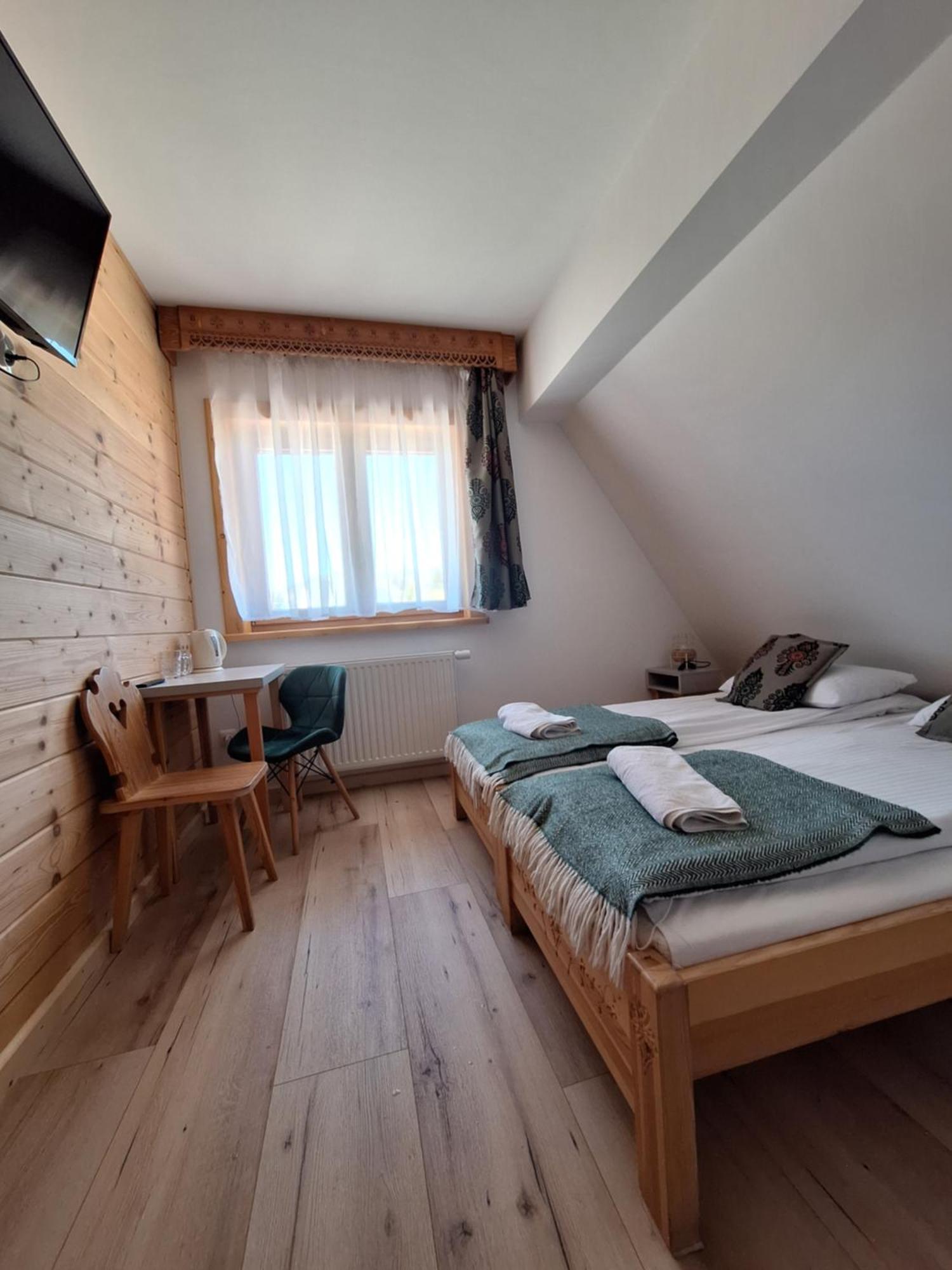 Pokoje Goscinne Wierzbowka Przy Termach Witów Exteriör bild