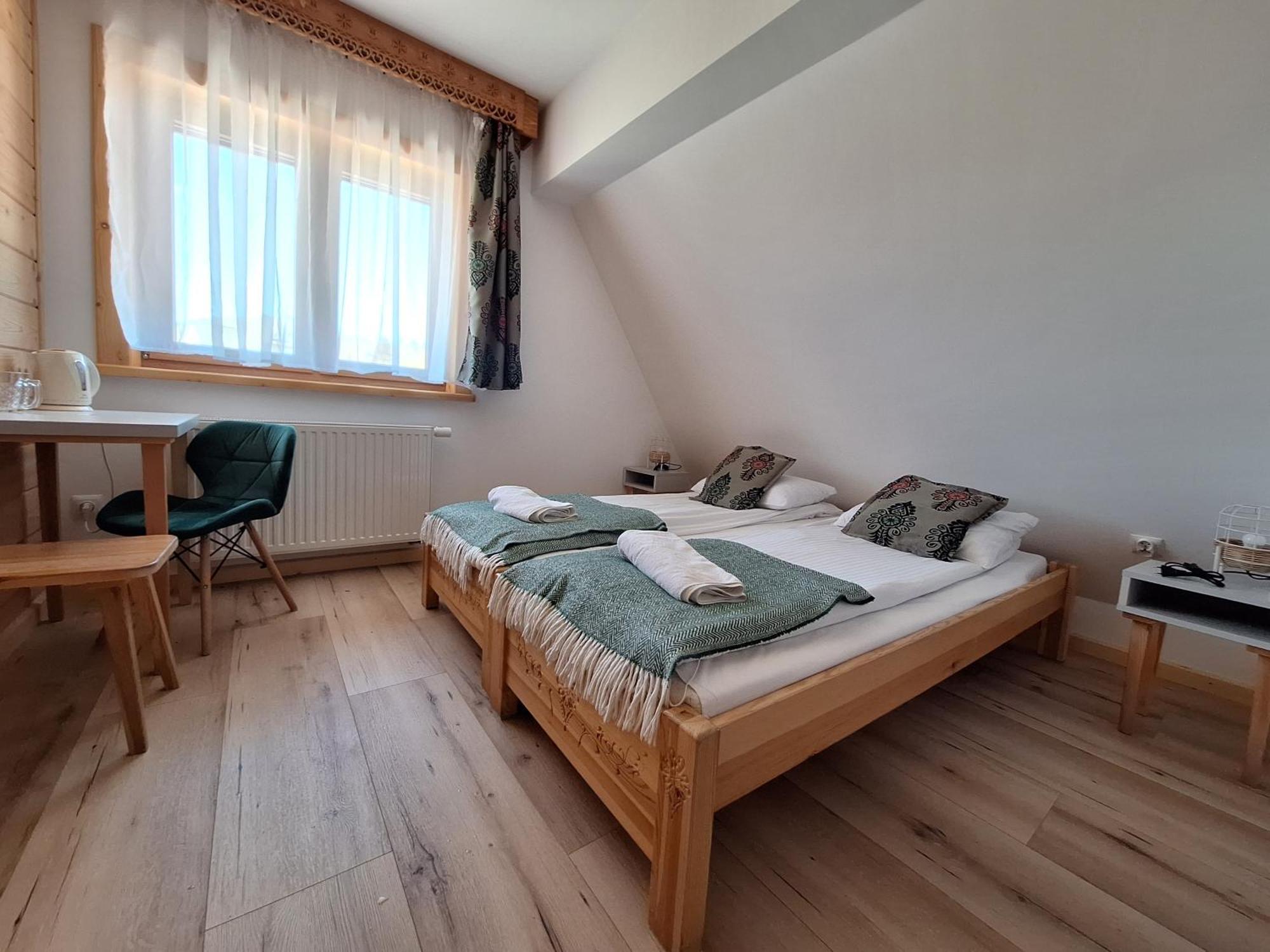 Pokoje Goscinne Wierzbowka Przy Termach Witów Exteriör bild