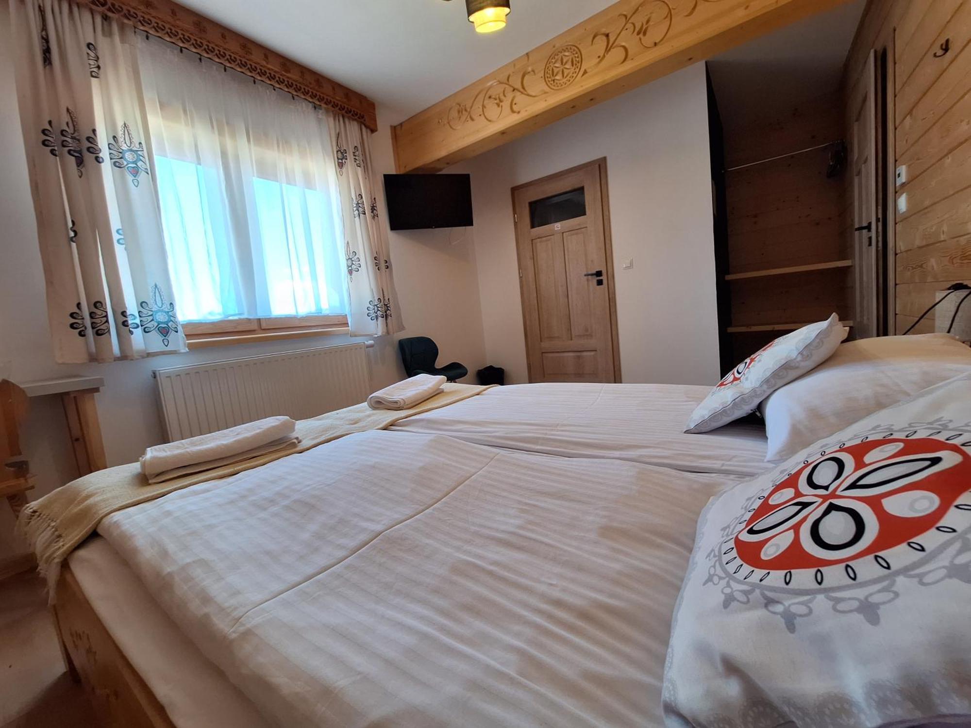 Pokoje Goscinne Wierzbowka Przy Termach Witów Exteriör bild